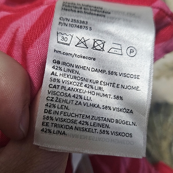 H&M Tie Front Linen Blend Bralette Crop Top. Zebra Print Red/Pink. Size XS NWT - Picture 2 of 16